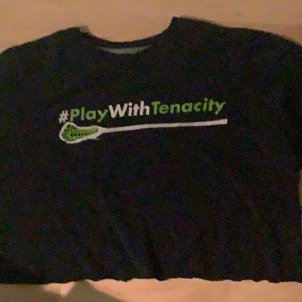 Cropped lacrosse shirt